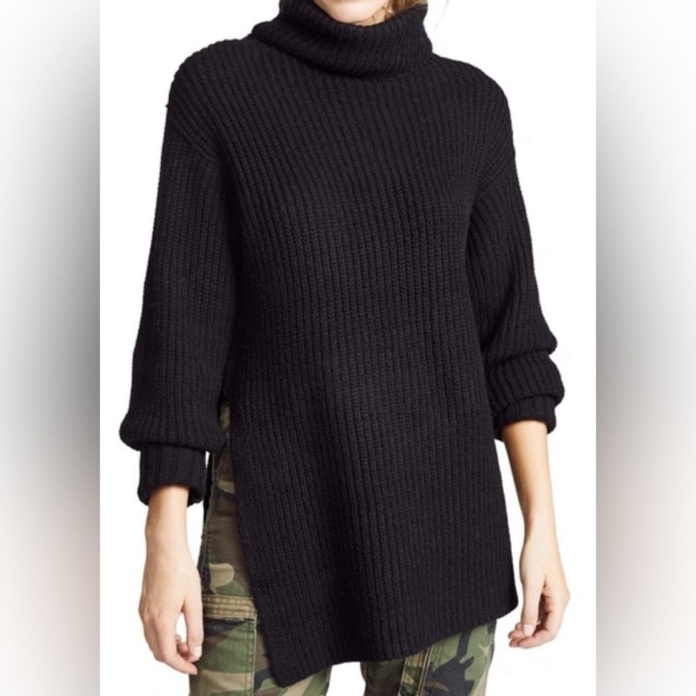 Free People Eleven Turtleneck Chunky Knit Sweater Size Small Black Side Slit